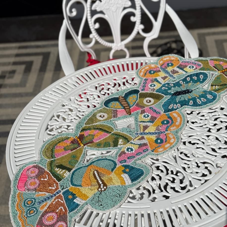 Kelebek Detay İthal Boncuk İşleme Runner