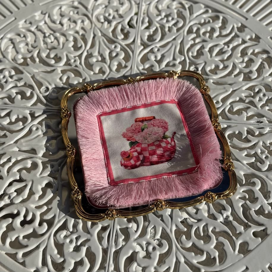 Pembe Demlikli Püsküllü Peçete